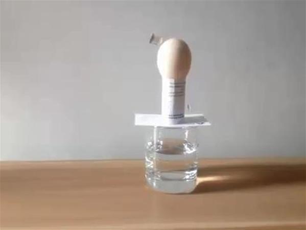 小学生可以做的实验 鸡蛋跳水―王颢老师作品