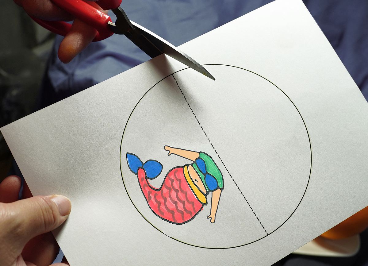 女生身最喜欢的手工小DIY玩具 美人鱼手绘折纸动画制作详细图解教程 肉丁儿童网