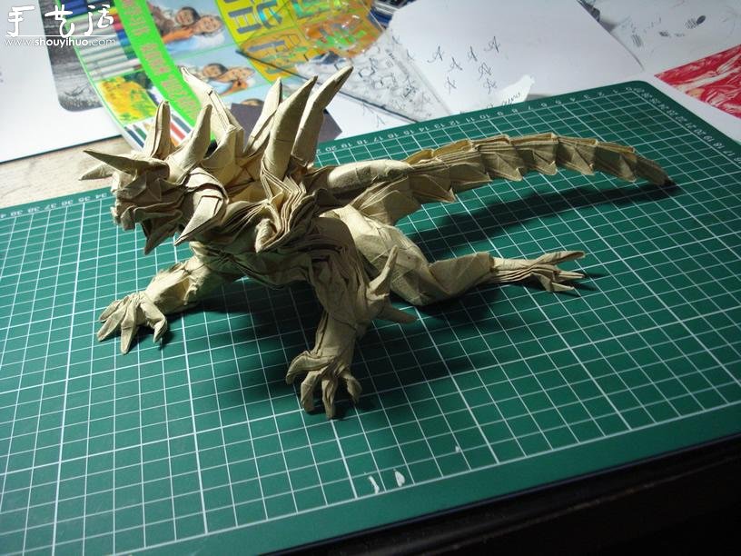 暗黑破坏神大菠萝的折纸作品欣赏 