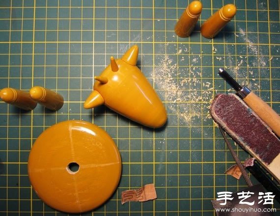 玻璃瓶变废为宝 手工DIY奇趣动物台灯 