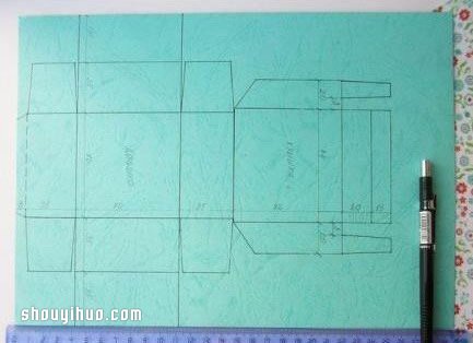 月饼盒手工制作带展开图 月饼包装盒的折法教程 