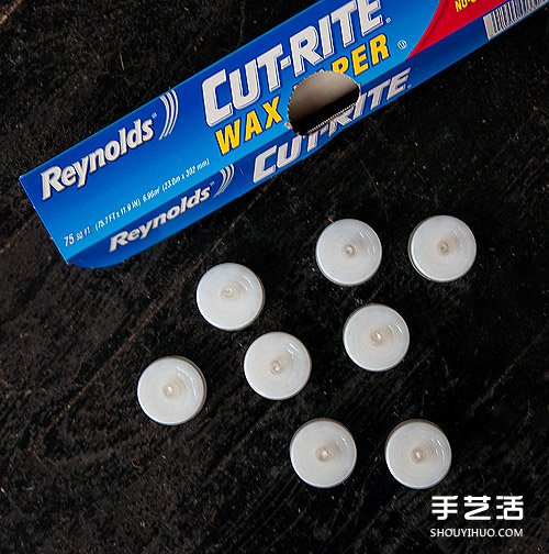 利用蜡纸和电子灯 手工DIY制作浪漫烛台 