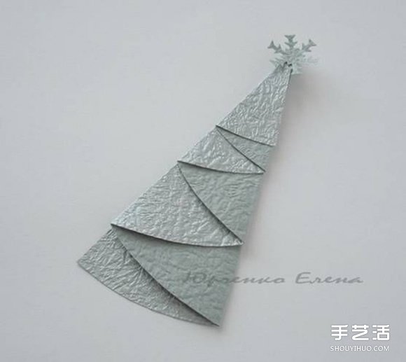 简单圣诞树折纸教程 贺卡装饰圣诞树的折法 