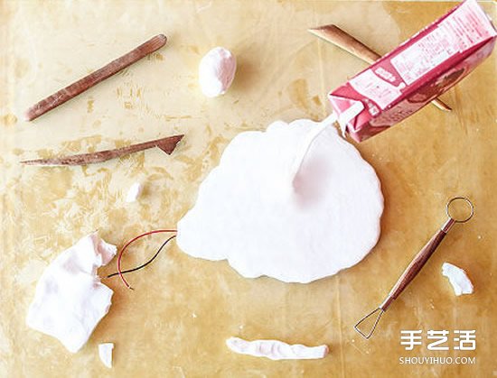 牛奶盒废物利用DIY制作创意台灯的方法步骤 