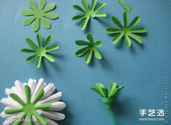 手工菊花制作方法过程 卡纸菊花的做法图解 
