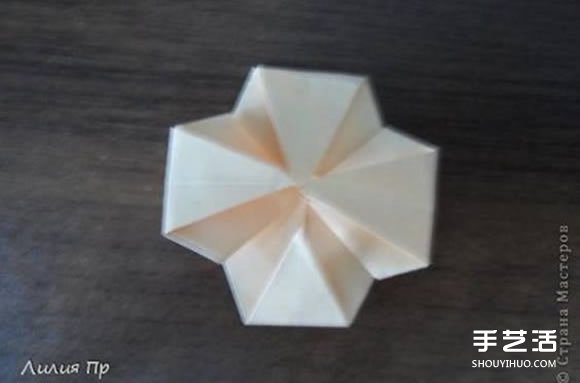 手工卡纸折玫瑰花图解 卡纸玫瑰花折纸方法 