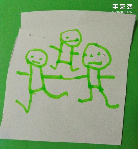幼儿园公共汽车手工制作 简单纸条巴士的做法 