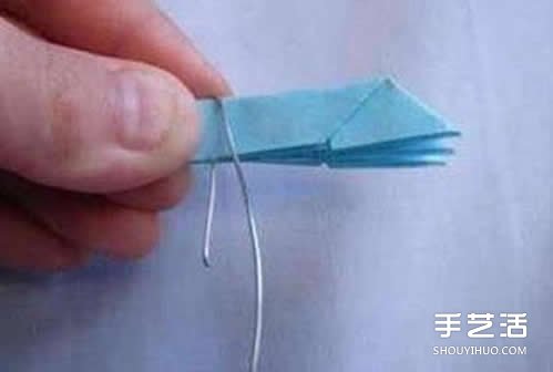 简单纸花的做法图解 六花瓣的花折纸教程 