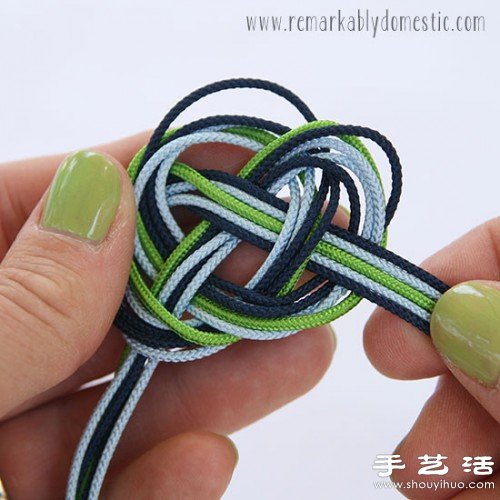 小清新风格结绳手链DIY制作图解教程 
