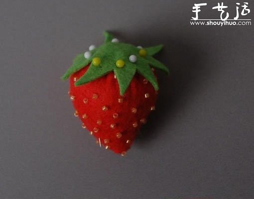 手工布艺DIY制作草莓 