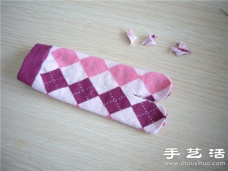 袜子+棉花+纽扣 手工制作兔子娃娃玩偶 