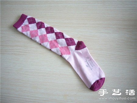 袜子+棉花+纽扣 手工制作兔子娃娃玩偶 