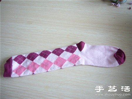 袜子+棉花+纽扣 手工制作兔子娃娃玩偶 