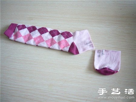 袜子+棉花+纽扣 手工制作兔子娃娃玩偶 