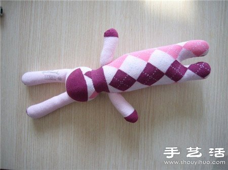 袜子+棉花+纽扣 手工制作兔子娃娃玩偶 