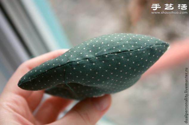 手工布艺猫咪靠枕/抱枕/玩偶/挂件制作图解 