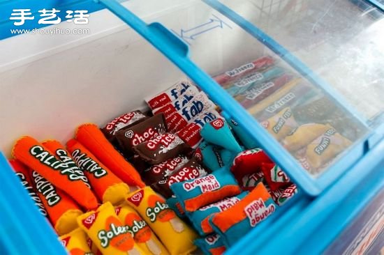 耗时7个月 毛毡布手工缝制出来的便利小店 