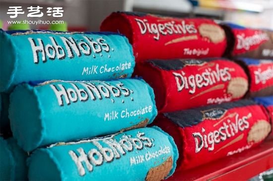 耗时7个月 毛毡布手工缝制出来的便利小店 