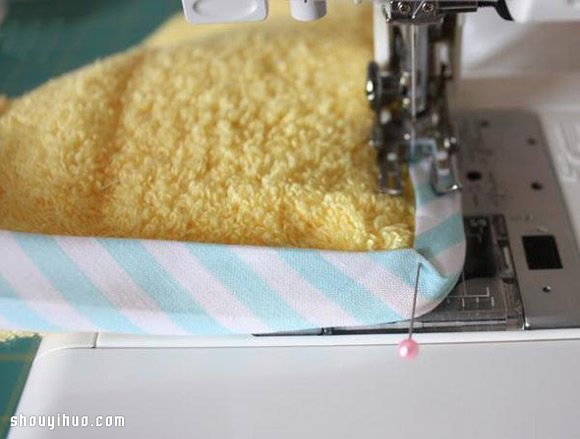 旧毛巾改造再利用 手工制作洗漱用品收纳袋 