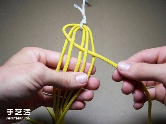 六股绳手链的编法图解 六股绳编手链的方法 
