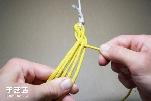 六股绳手链的编法图解 六股绳编手链的方法 