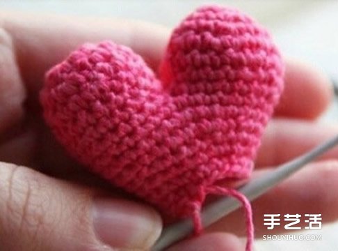 钩针爱心图解教程 立体爱心钩针制作步骤图 