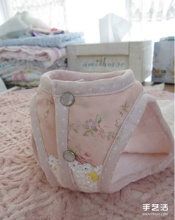 怎样剪裁狗狗衣服 自制狗狗衣服制作过程图解 