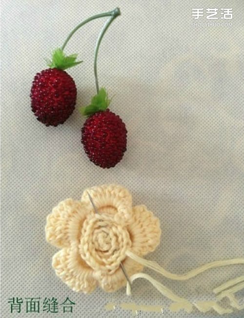 手工钩针花朵教程图解 可以制作成发夹或胸花 