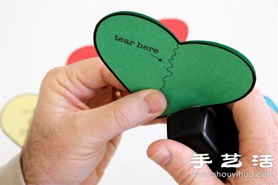 卡纸+订书机 超简单手工制作糖果爱心包装 